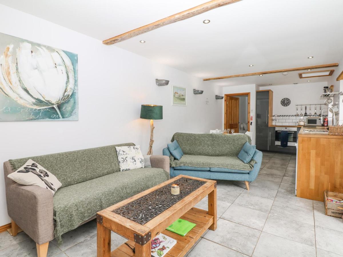 The Milk Shed Villa Plymtree Bagian luar foto