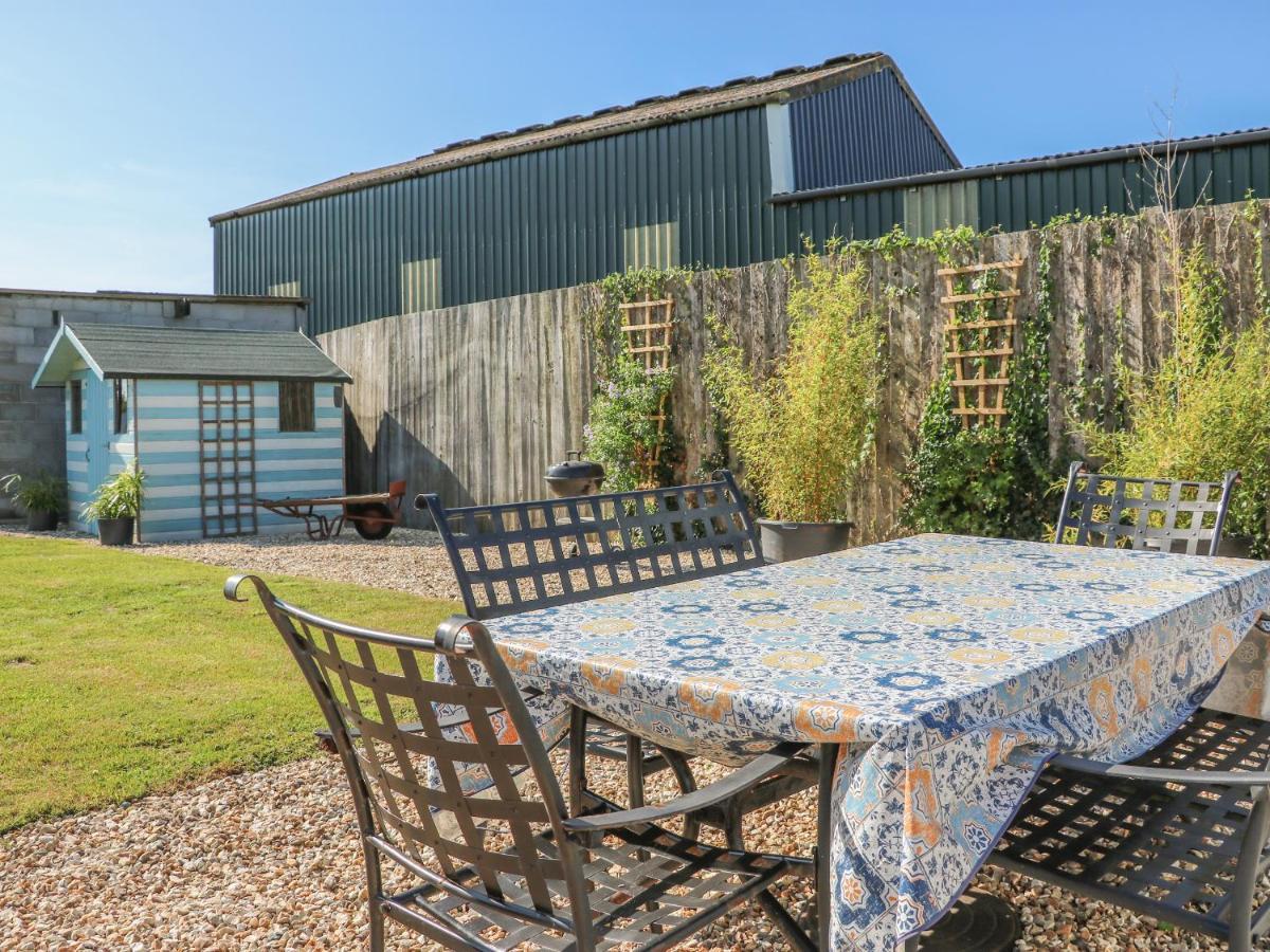 The Milk Shed Villa Plymtree Bagian luar foto